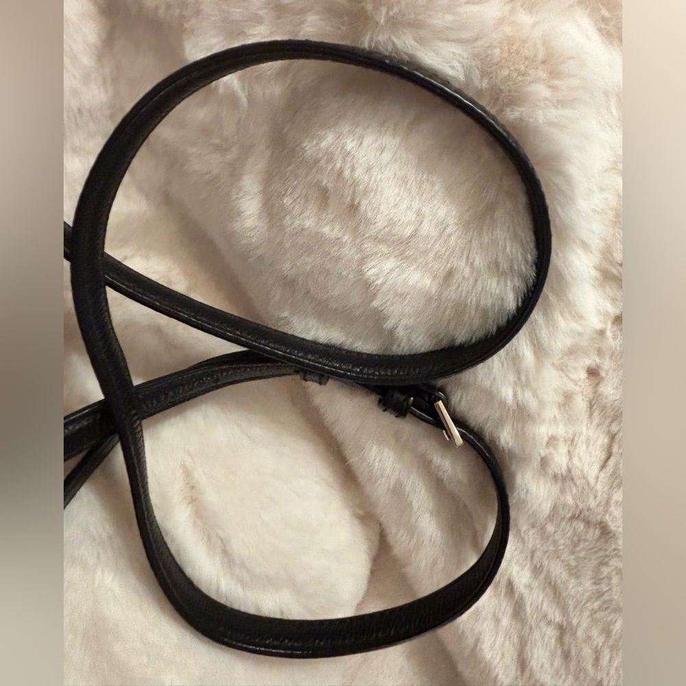 Kate Spade Black Bow on Cream Straw-like Crossbody Bag - Picture 13 of 15
